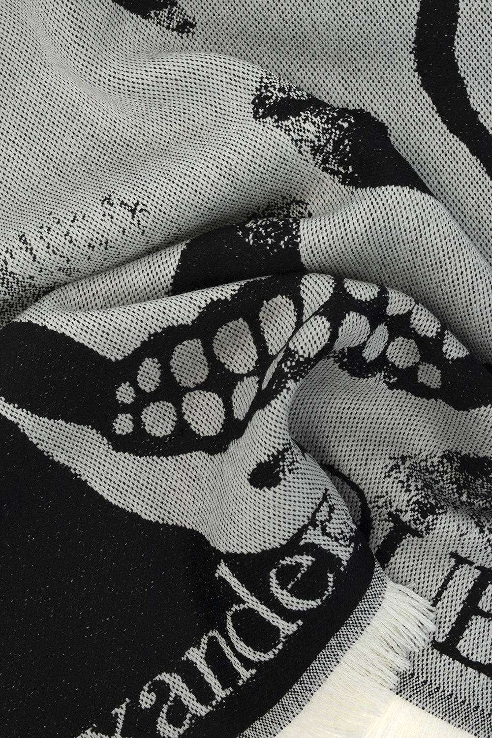 Alexander McQueen round neck dress - Wool scarf with skull